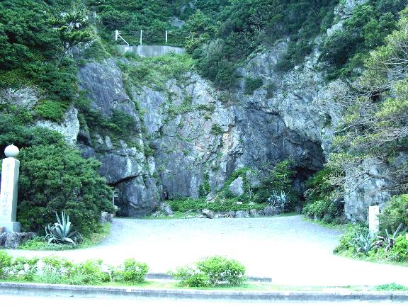 �o�q���A�O��